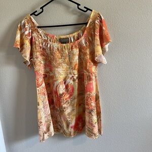 Jane Ashley Short sleeve, smocked bodice size XL yellow orange design Gold studs